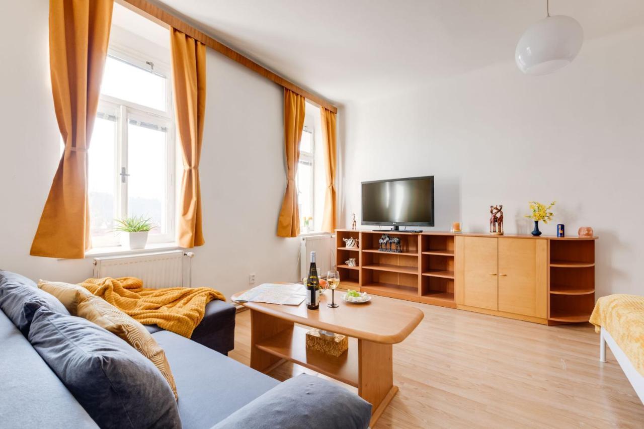 Sunshine Apartment Near The City Center Прага Экстерьер фото