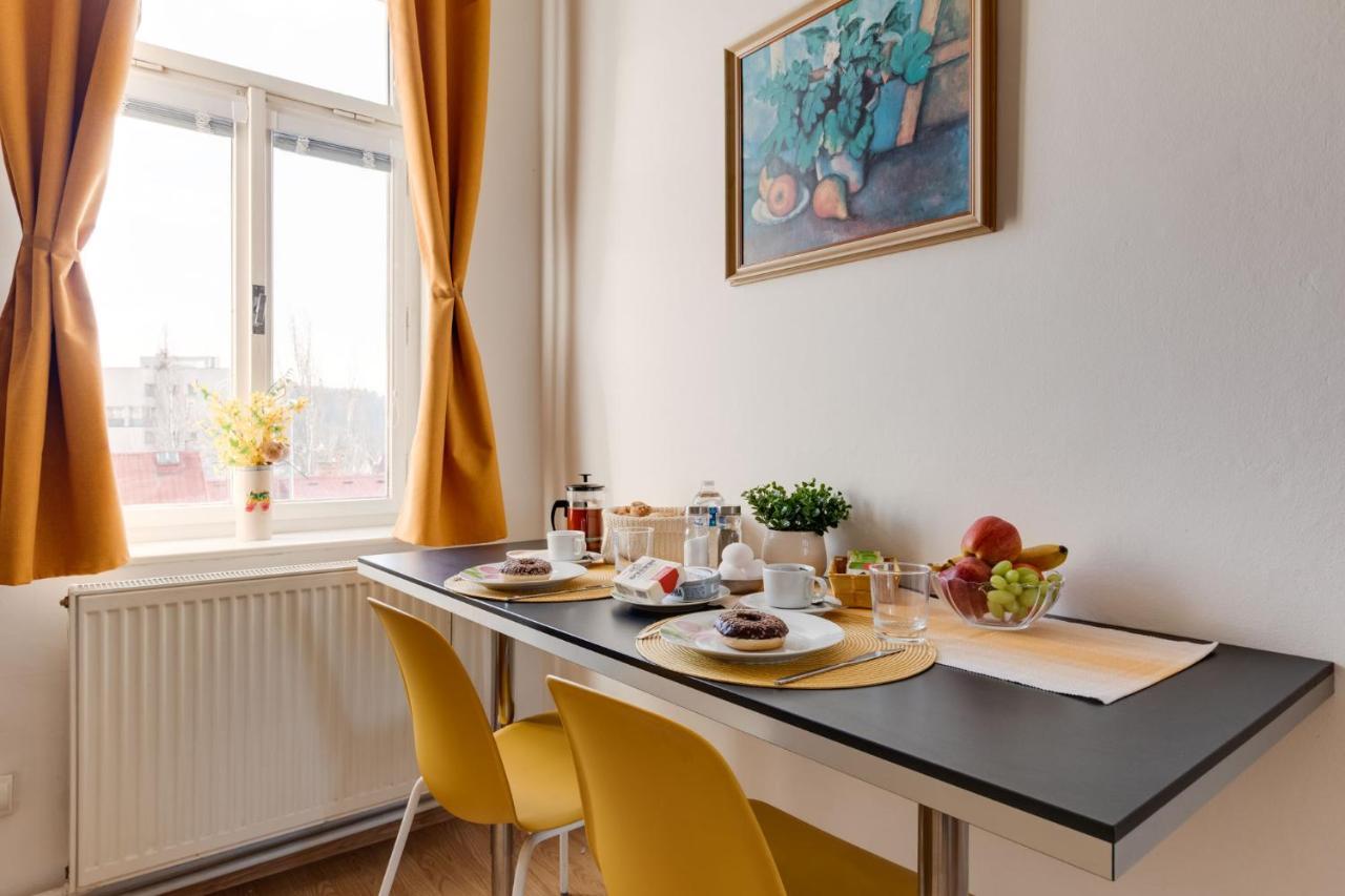 Sunshine Apartment Near The City Center Прага Экстерьер фото