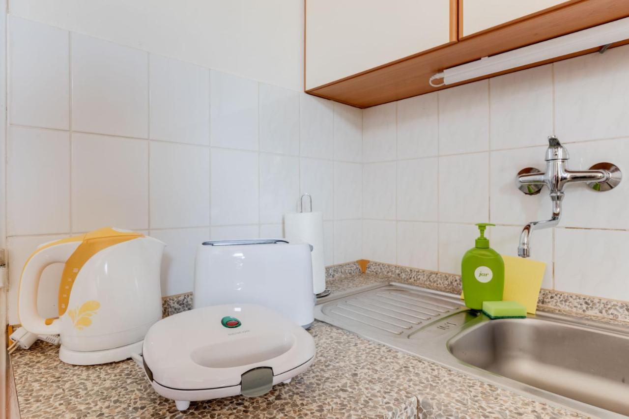 Sunshine Apartment Near The City Center Прага Экстерьер фото